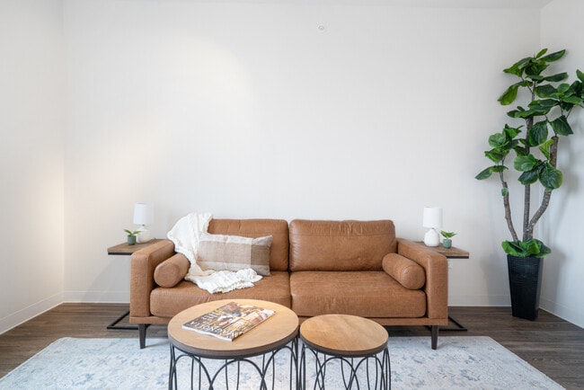 Photo - The Residence @ Willow Falls