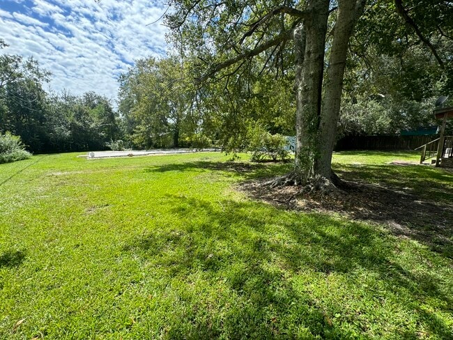 Photo - 1210 Live Oak Ave