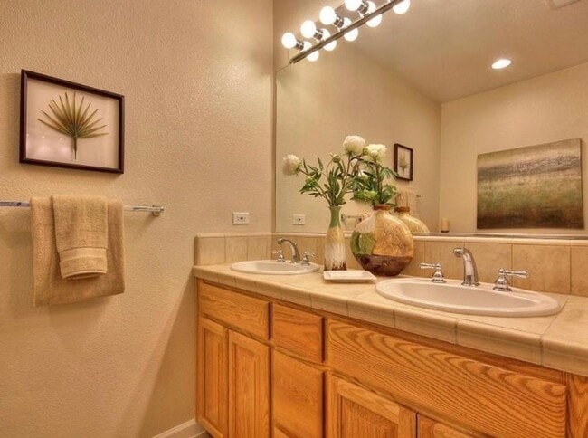 Photo - UPGRADED TOWNHOME IN RIVERMARK SOUGHT-AFTER WALK-UP SETTING