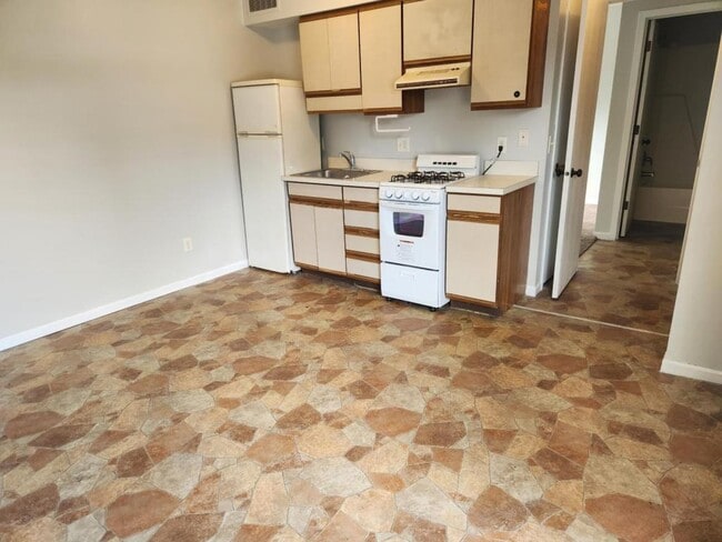 Building Photo - 1708 Tippecanoe Dr Rental