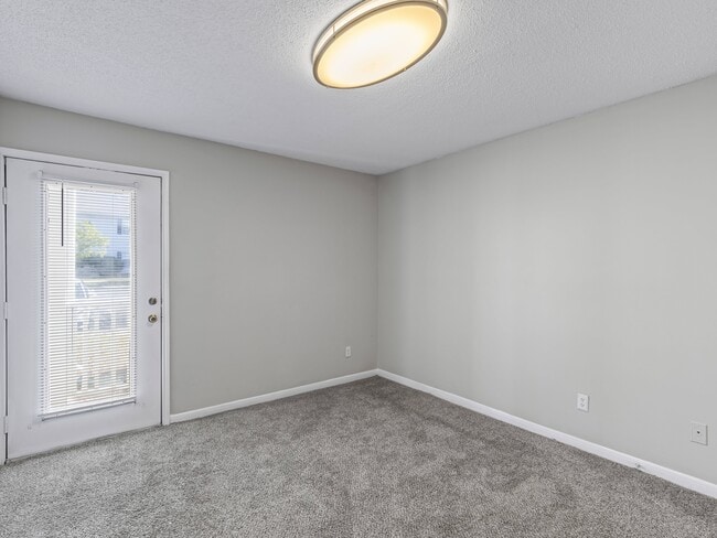 Our Montgomery apartments feature carpeted rooms with convenient direct access to outdoor spaces, professionally operated by Highlands Vista Group.