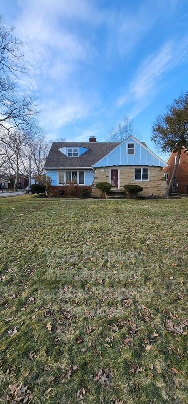 Photo - 21329 Lakeshore Blvd