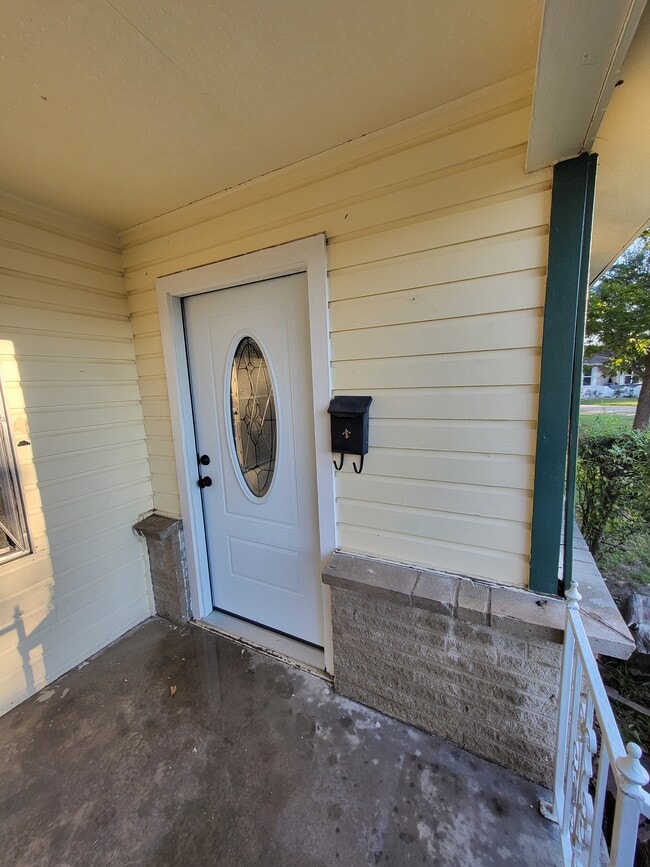 Photo - 3403 Briscoe St
