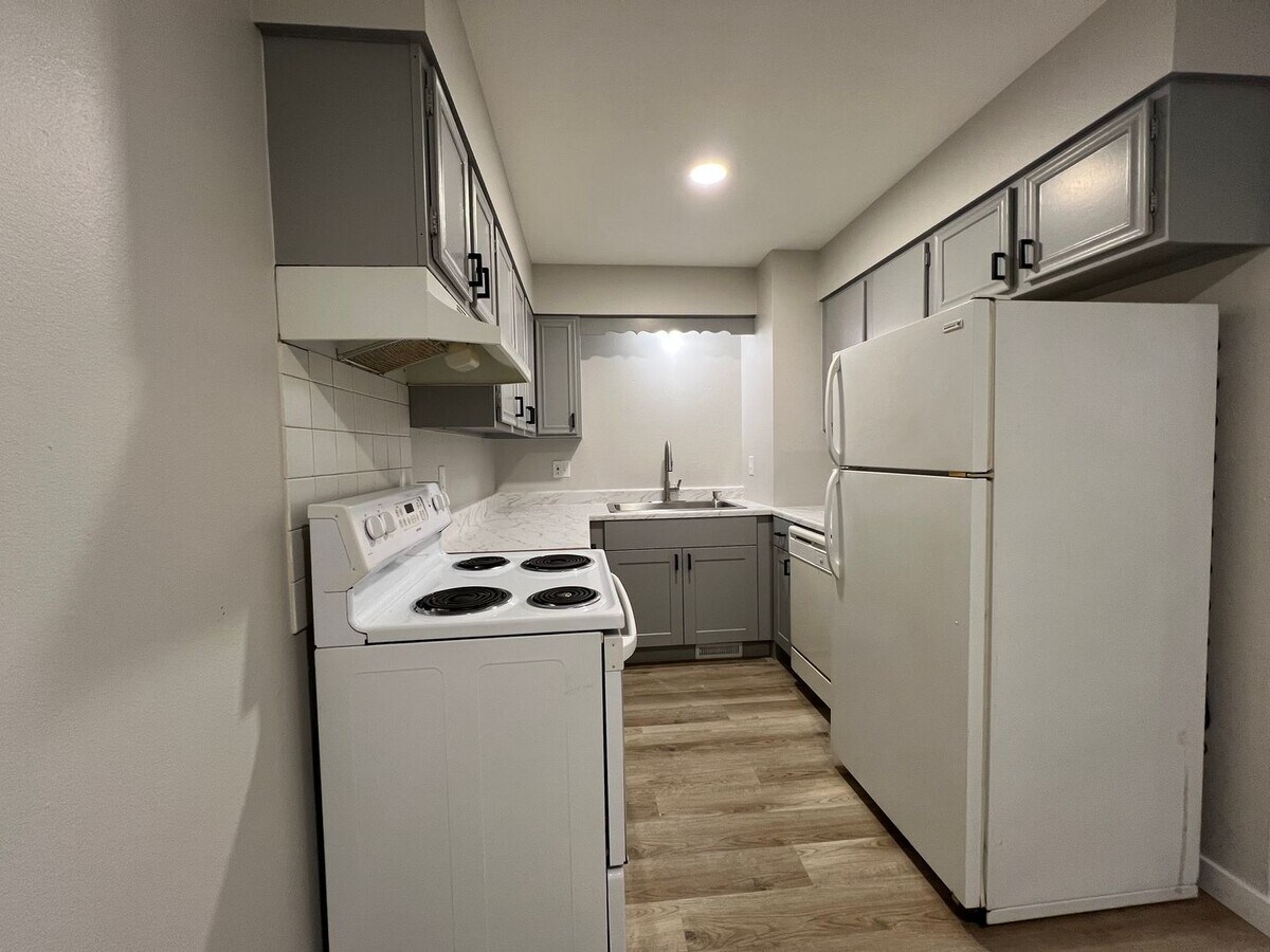 Larch1642 (KC-AM) - Larch1642 (KC-AM)