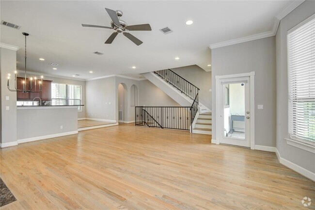 Building Photo - 5510 Blossom St Rental