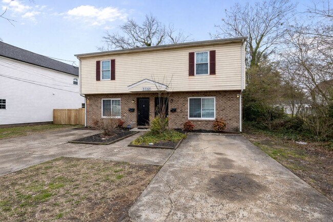 Photo - 3324 Kansas Ave Unit B