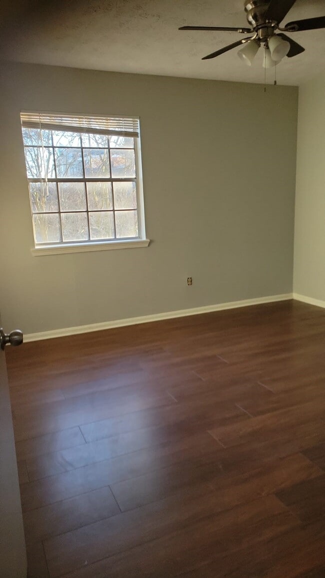 Photo - 5703 Green Timbers Dr