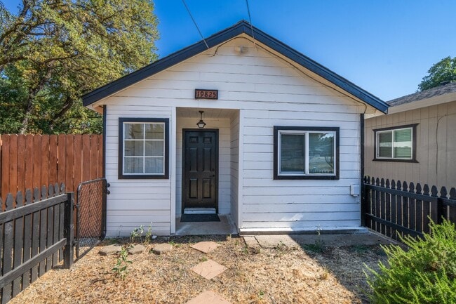 Photo - Adorable Studio Apt in Cottonwood - Dog Fr...