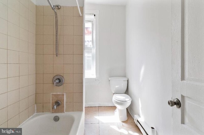 Photo - 410 N 53rd St