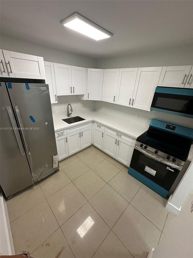 Building Photo - 15201 NE 6th Ave Unit C110-C110 Rental