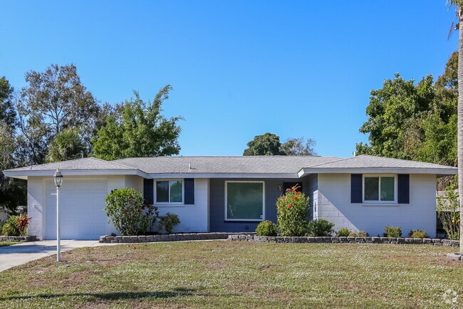 Building Photo - 1516 W Neponsit Dr Rental