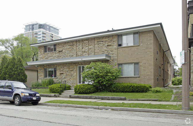 Building Photo - 1466 N. Farwell Avenue Rental