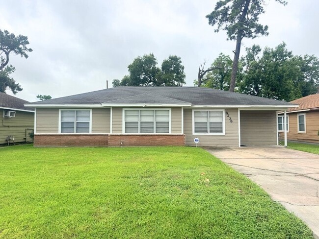 Photo - 8238 Homewood Ln