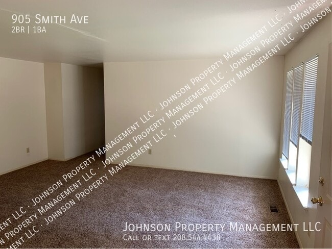 Photo - 905 Smith Ave
