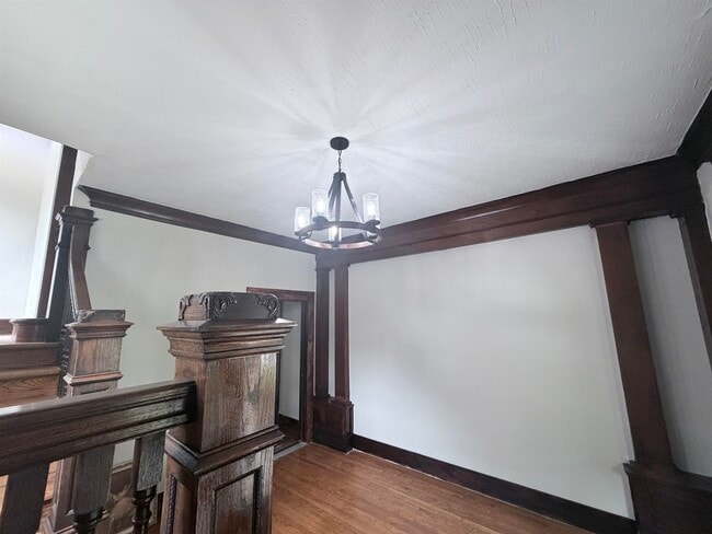 Photo - 1258 Agnes Pl