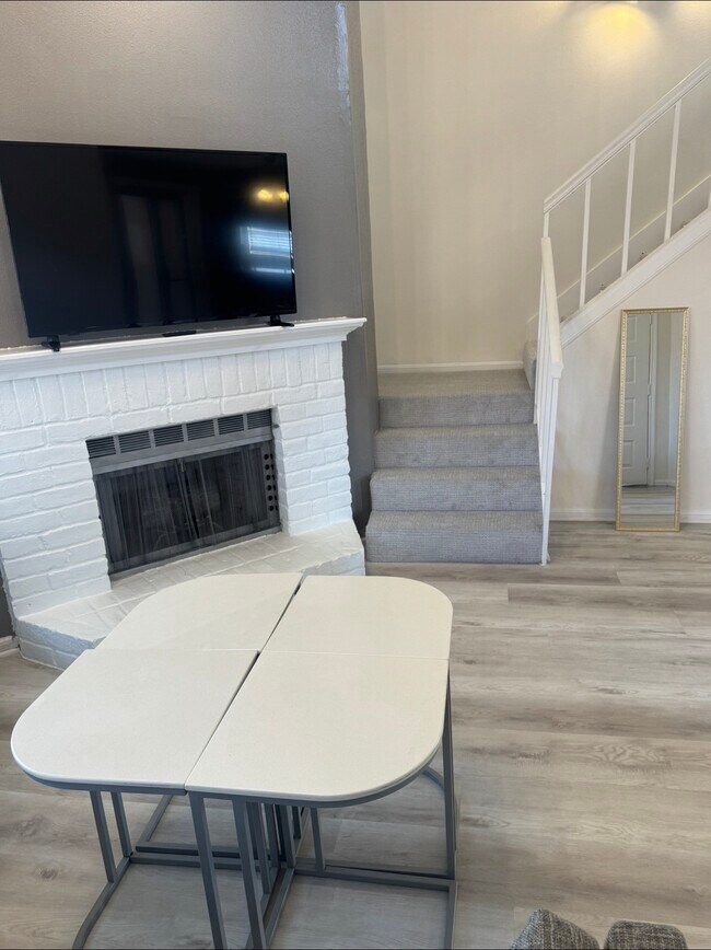 Photo - 3130 Walnut Bend Ln Unit 424