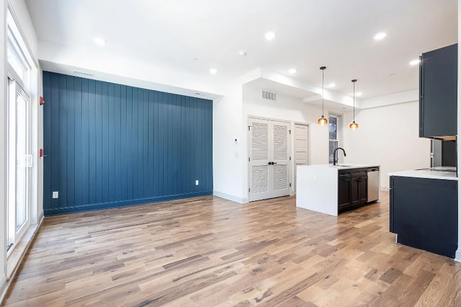 Photo - 2229 N 33rd St Unidad E1