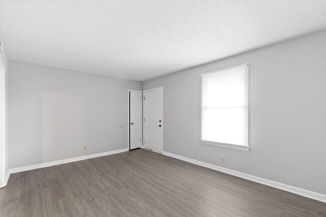 Photo - 144 Darlene Dr Unit C