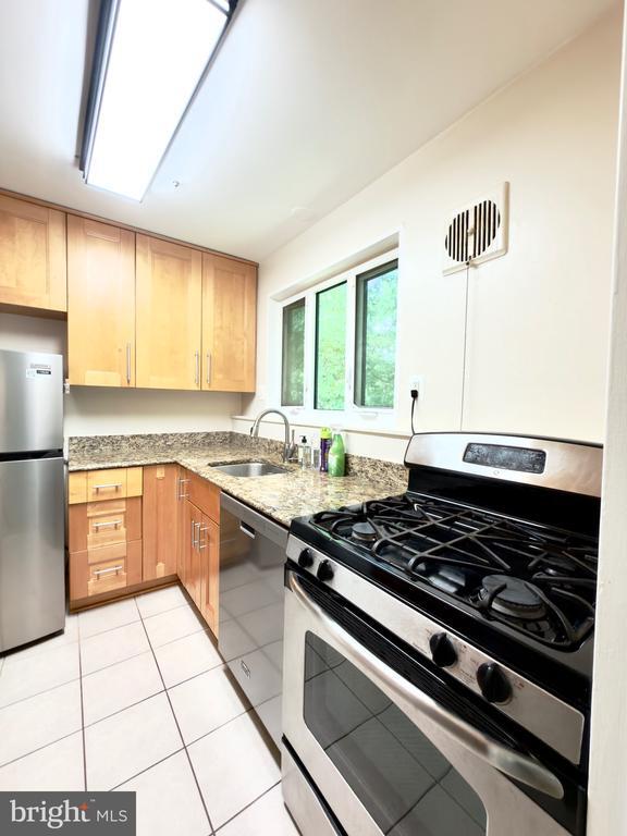 Photo - 10311 Montrose Ave Unit 202