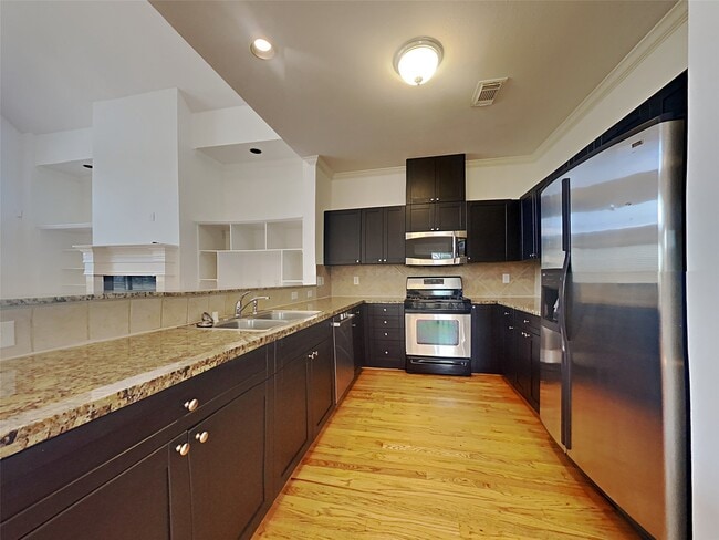 Building Photo - 5343 Kiam St Rental