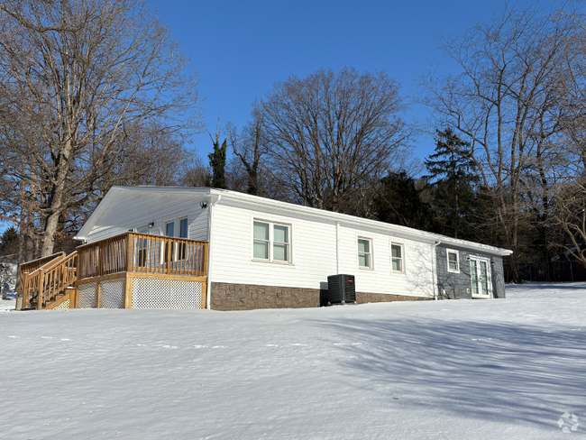 Building Photo - 10718 Liberty Rd Rental