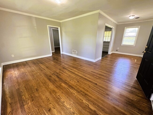 4100 Vaughn Rd