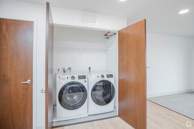 2BR,2BA - Laundry - Carver Place