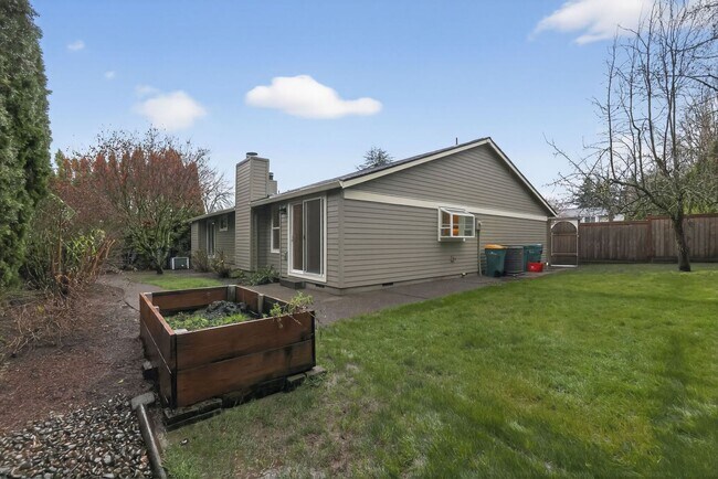 Photo - 12055 SW Morlock Ct