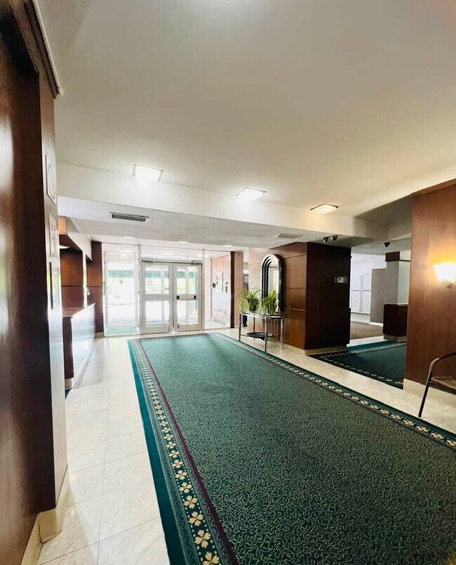 Photo - 11820 Edgewater Dr Unit 120