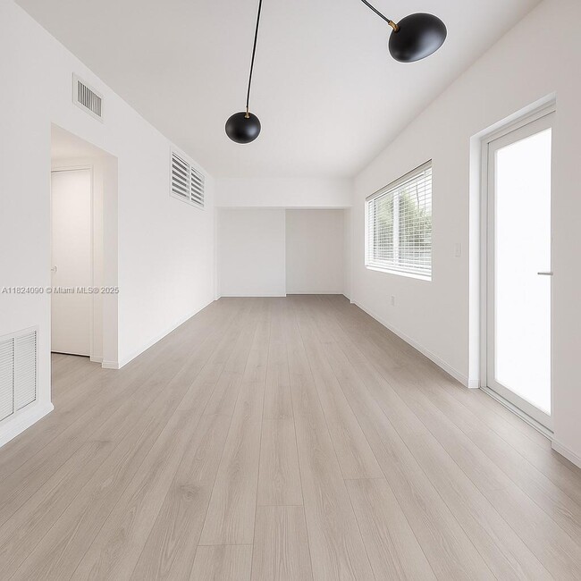 Photo - 1110 Venetian Way Condo Unit 2B