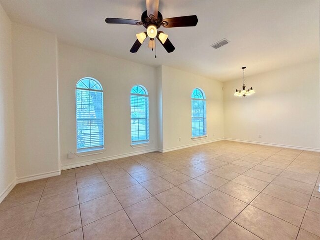 Photo - 10706 International Blvd Unit 113