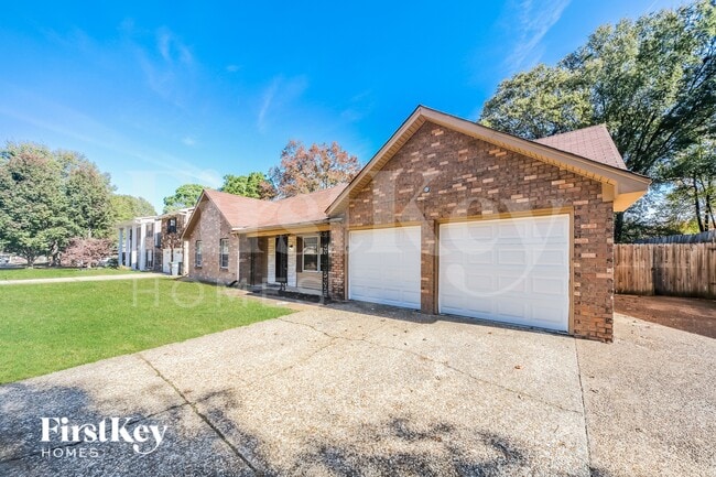 Photo - 1374 Greenland Rd