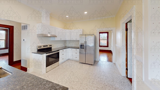 Photo - BEAUTIFUL 3 BED 1 BATH HOME!