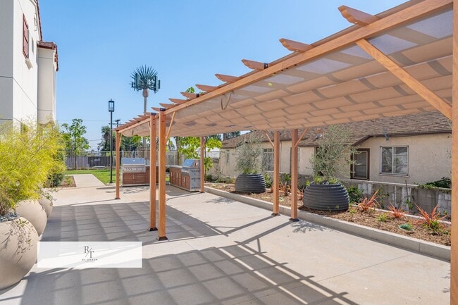 Photo - Whitmore Villas 170 Unit 170 #3
