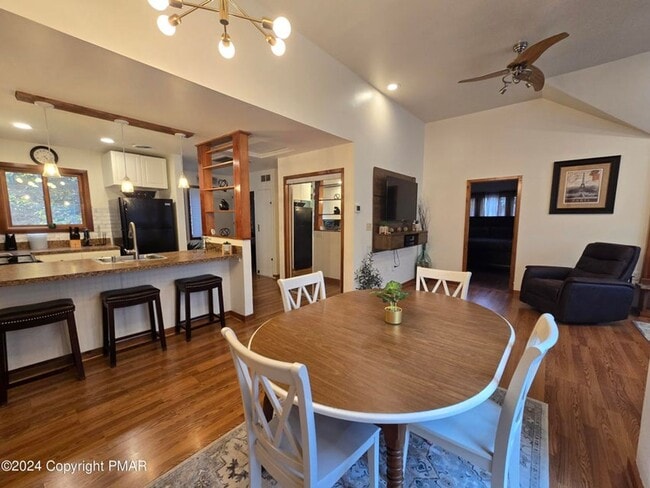 Photo - Beautiful townhouse across from Shawnee Mountain Ski Area