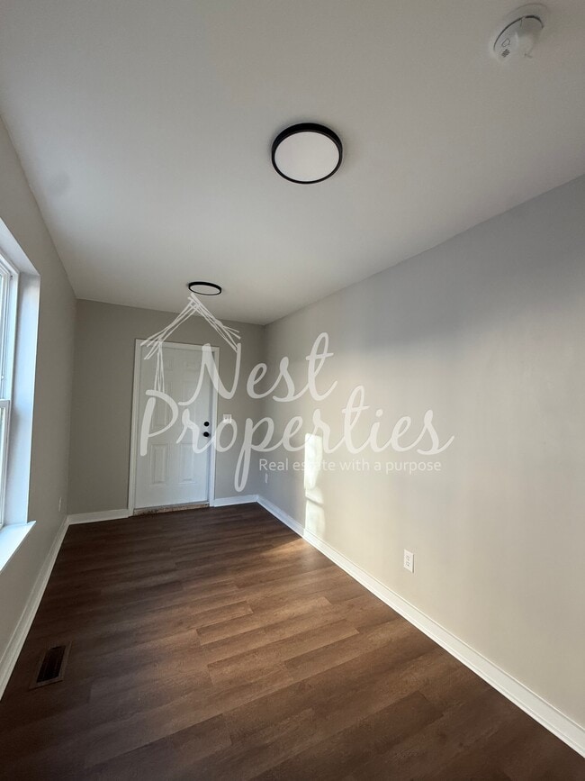 Photo - 233 E Cambridge Ave