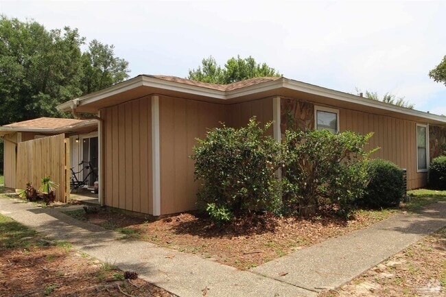 Building Photo - 3398 Green Briar Cir Rental
