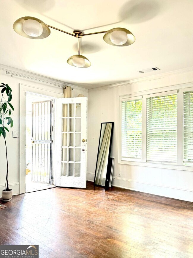 Photo - 52 Delmont Dr NE Apartamento Unidad 4