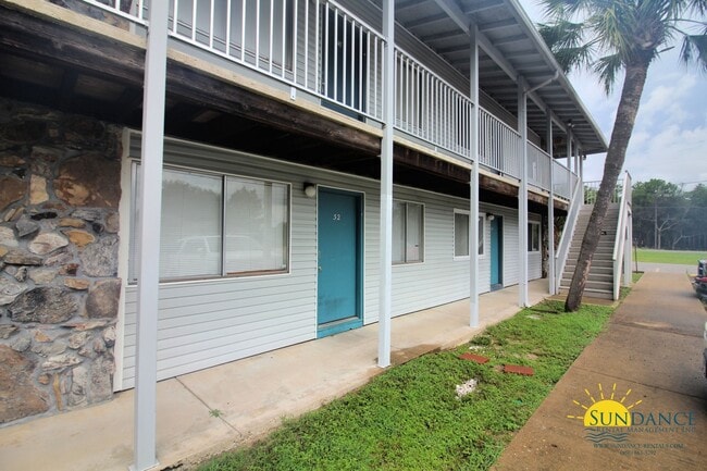 Building Photo - Great 1 Bedroom Unit in Niceville