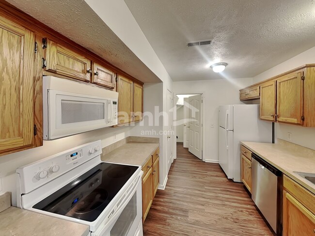 Photo - 7024 Legacy Dr