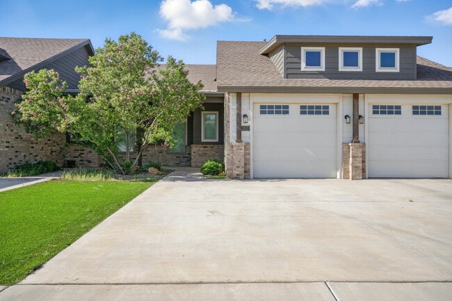 Building Photo - Perfect 2 Bedroom, 2 Bath!