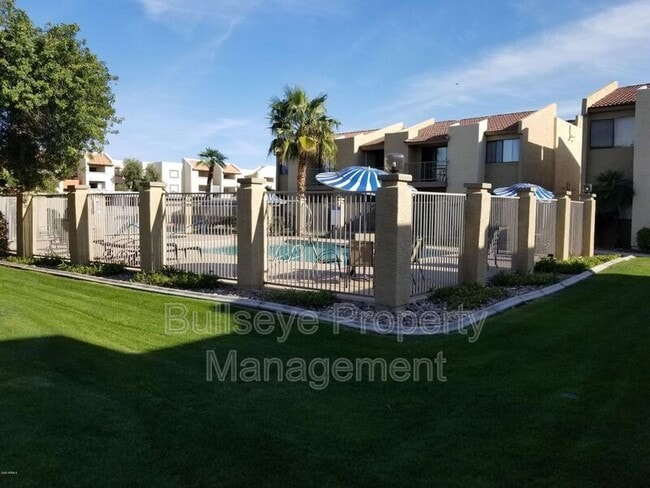 Photo - 1111 E University Dr Unidad #237