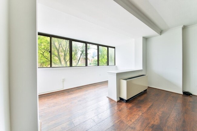 Photo - 6 Whittier Pl Unit 4E