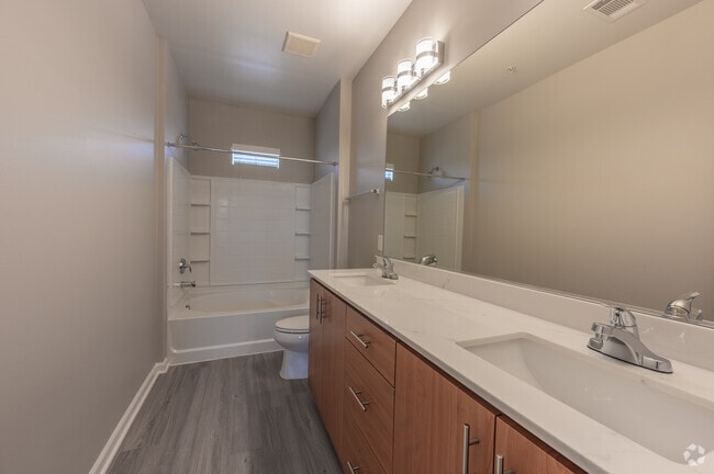 1 BR, 1.5 BA (1A) - 1023 SF