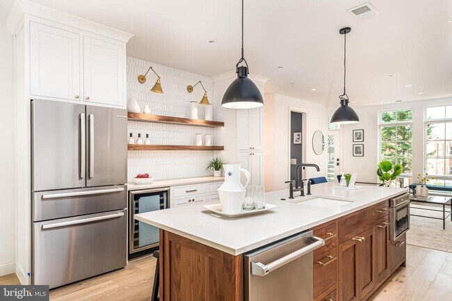 Photo - Luxury Rowhome Condo with Private Rooftop ...