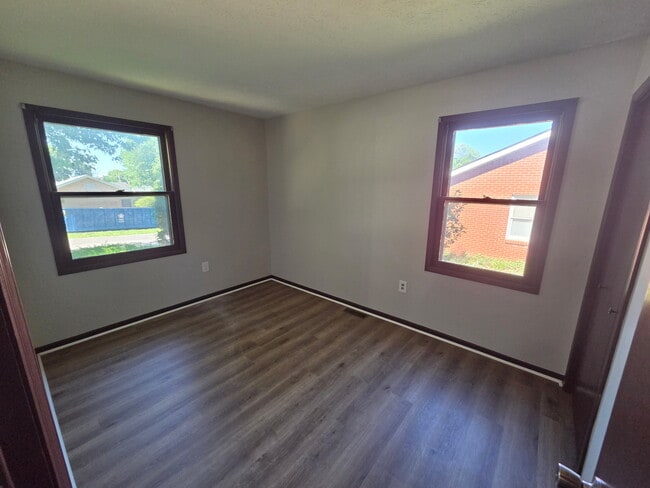 Photo - 1021 Ridgeway Dr