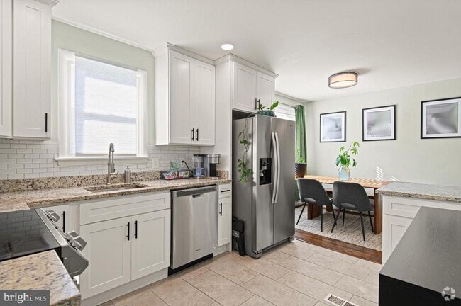 Building Photo - 7908 35th St Rental