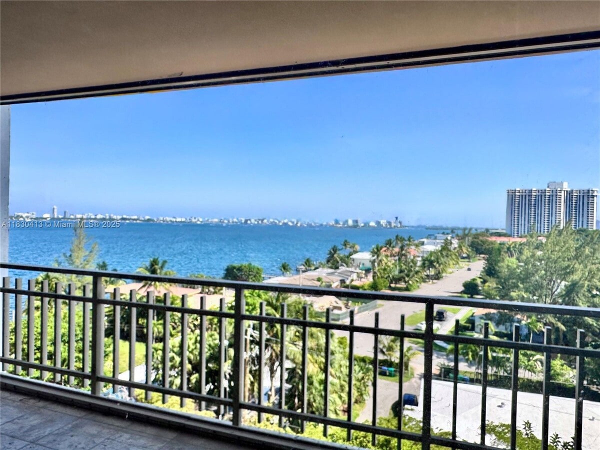 Photo - 11113 Biscayne Blvd Condo Unit 653