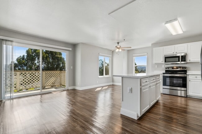 Photo - Quail Hill Apartments