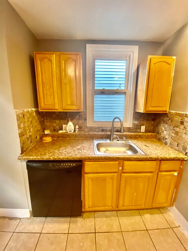 Photo - 639 GARFIELD Ave Unit 2